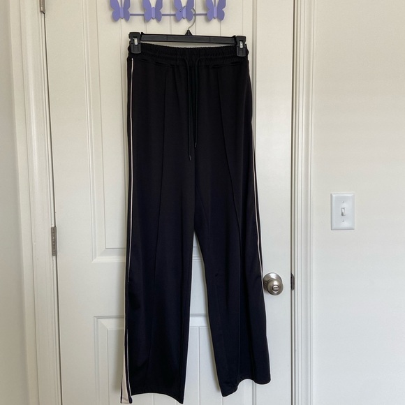 EUC | Cotton:On men’s straight cut active‎ drawstring sweatpants — small - Picture 1 of 8